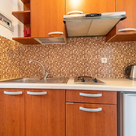 Arianna Ground Floor 5 Apartment