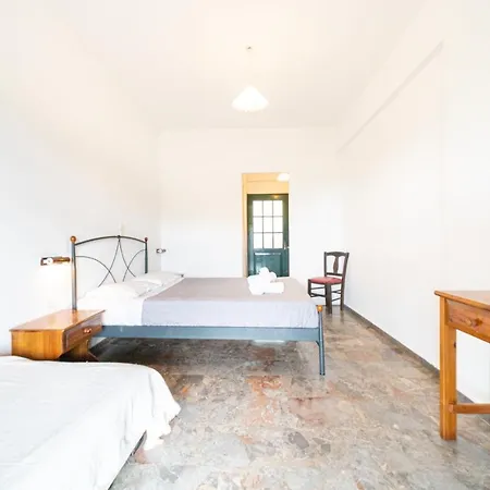 Arianna Ground Floor 5 Apartment